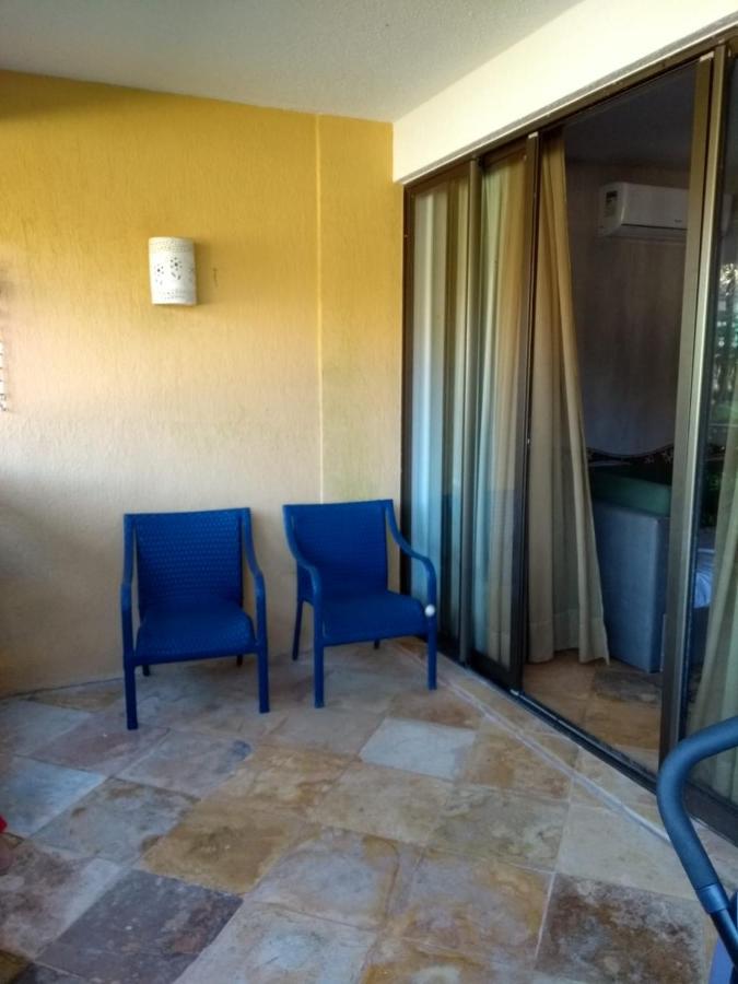 Apartamento Resort Ao Lado Do Parque Aquatico Porto Das Dunas - Pe Na Areia- Terreo Акуираз Екстериор снимка